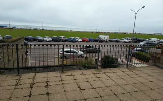 Dieppe – EXCEPTIONNEL terrasse 50 M2 face à la mer