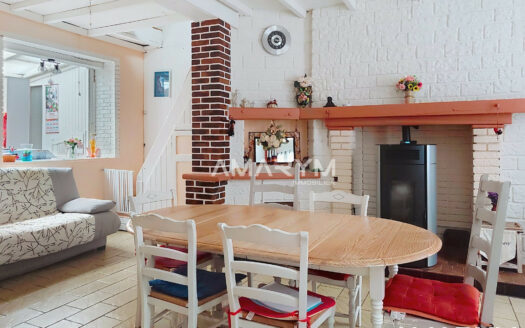 Tully – A VISTER  cette jolie maison lumineuse, coin calme