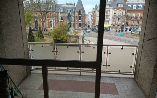 Dieppe – 2 chambres terrasse et parking  hyper centre