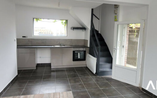 Oisemont – ENTIÈREMENT RÉNOVÉ  duplex F3, indépendant