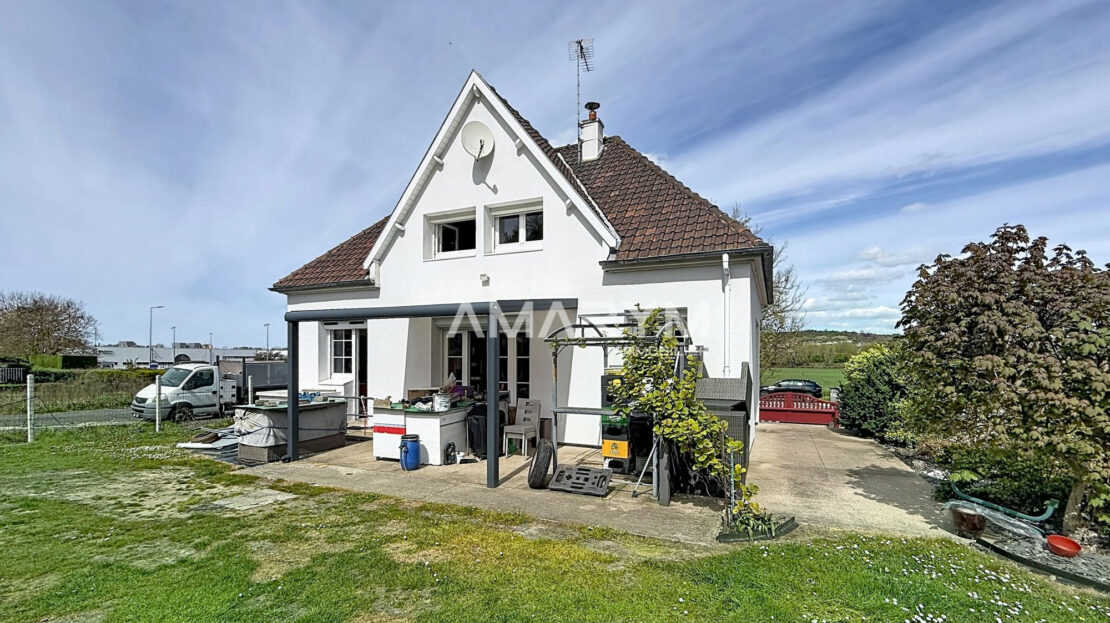 Maison 5 pièces 100 m² · à Eu · 100 m² · 256 990 €