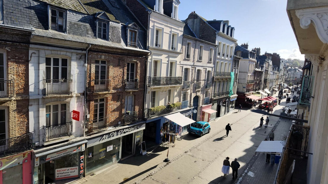 Dieppe · t2 hyper centre 2 ieme étage · 125 000 €
